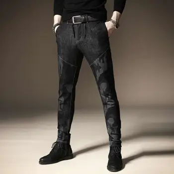 Besplatna dostava nova moda muška muška svakodnevni originalni kamuflaža traperice muškarci plus baršun jesen šivanje hlače muške tanak korejski 2