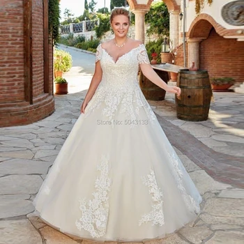 Čipka plus size V-izrez u obliku vjenčanje haljina Kratkih rukava aplicirano vjenčanicu čipke haljina mladenka 2021 Vestidos de Noiva 2